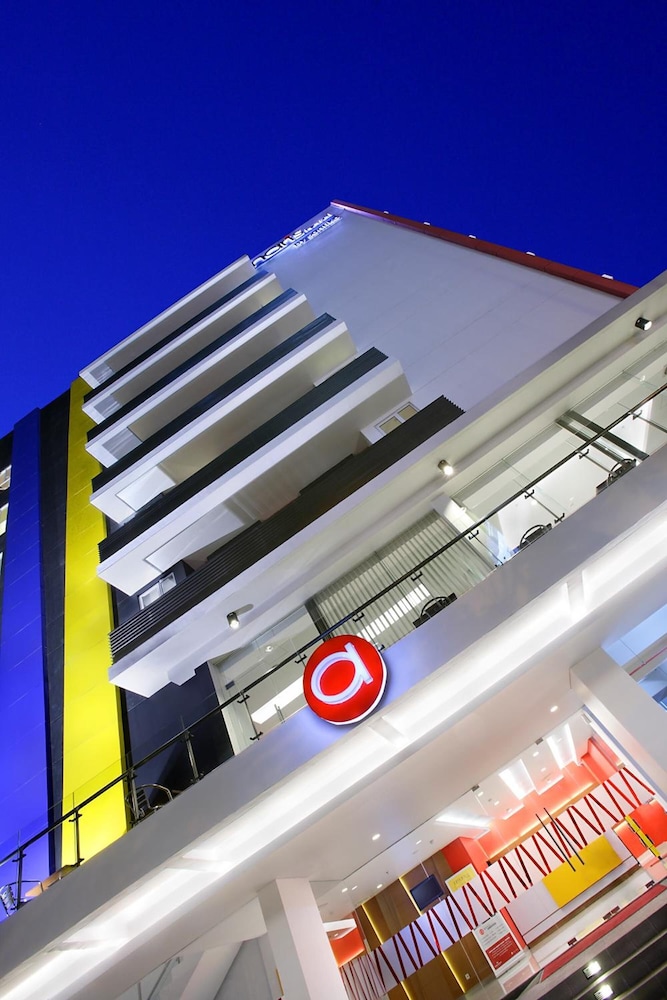 Hotel Amaris Embong Malang 1/22