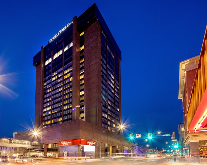 DoubleTree by Hilton Hotel Billings 2/44