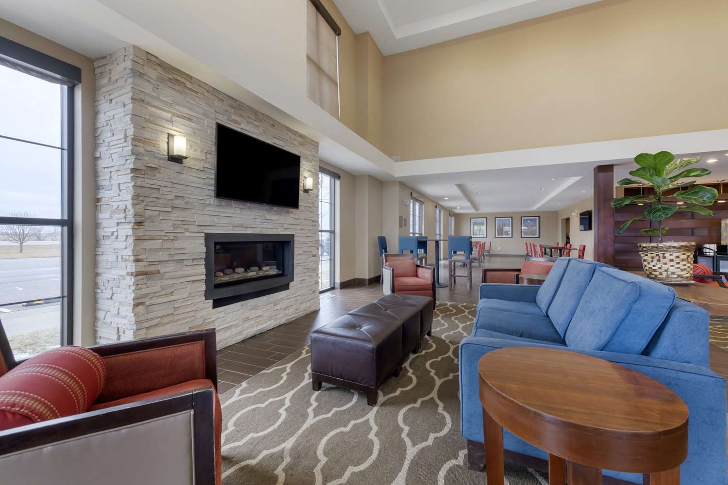 Comfort Suites & Conference Center Worthington MN 18/38