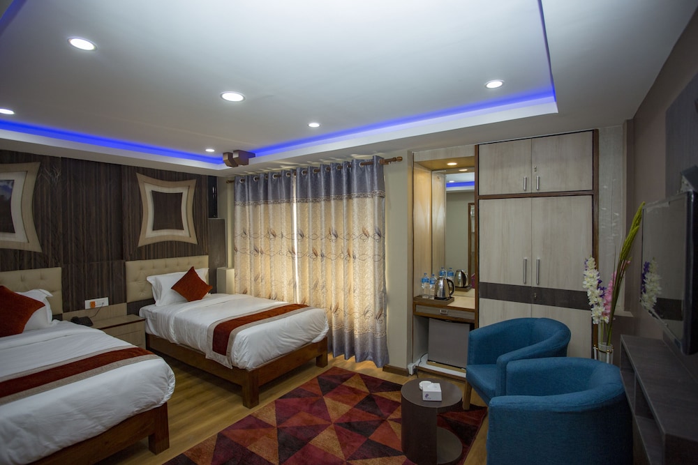 Hotel Marinha Pvt. Ltd. 27/50