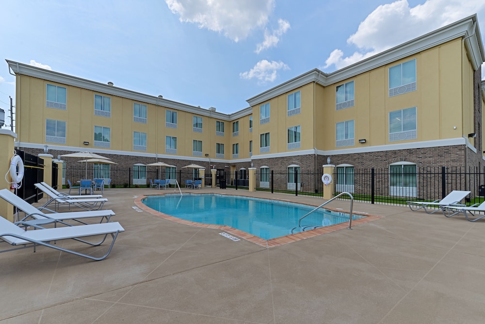 Holiday Inn Express & Suites Houston Nw - Tomball Area 1/70