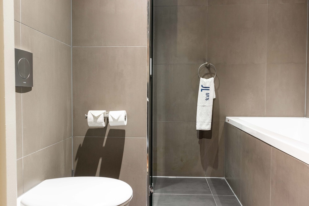 Hotel JL No76 34/64