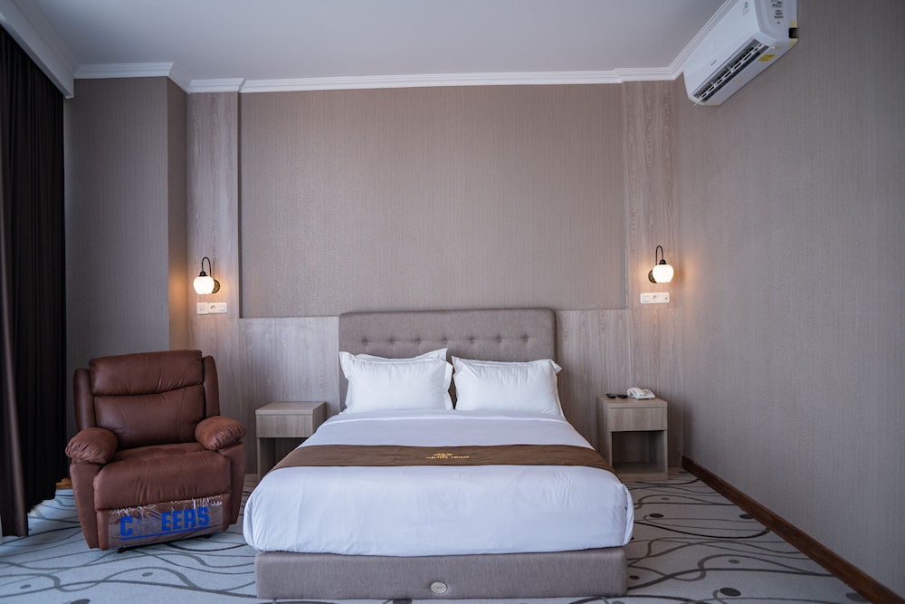 Goldvitel Hotel Surabaya 6/47