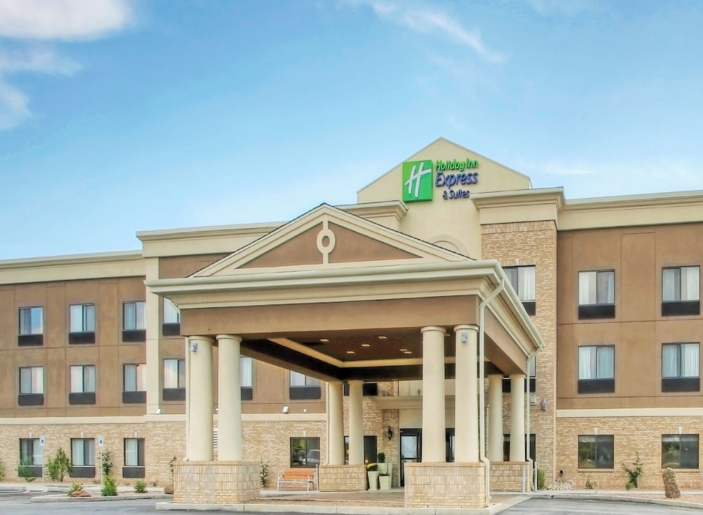 Holiday Inn Express Hotel Suites Las Vegas 2/57