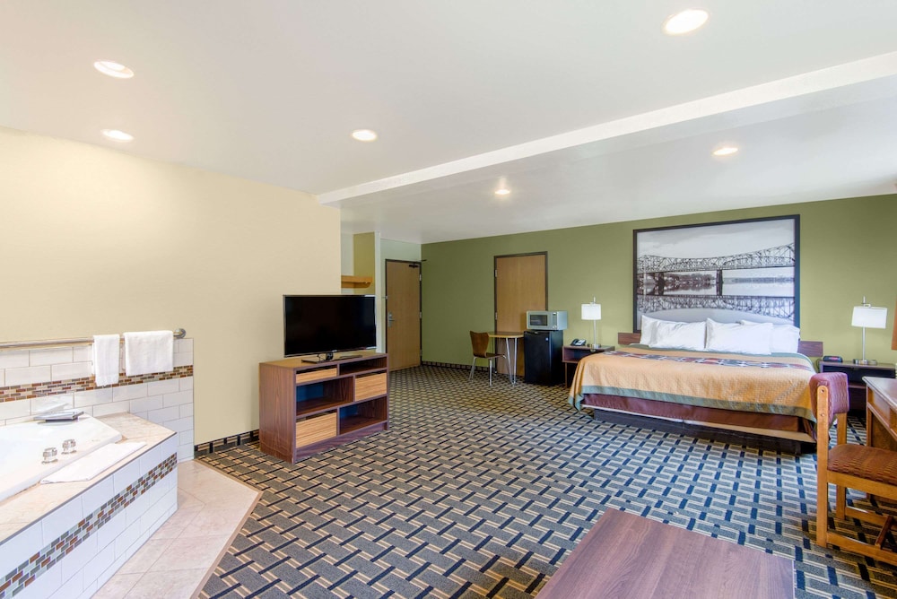 Super 8 by Wyndham Wheeling/Saint Clairsville OH Area 19/36