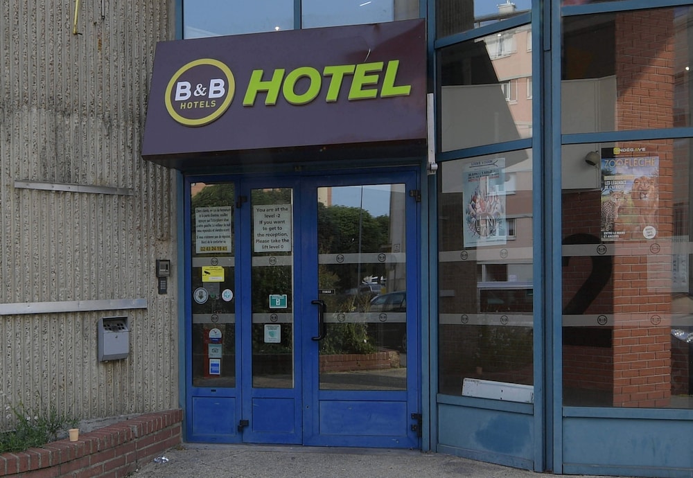 B&B Hotel Le Mans Centre in LE MANS