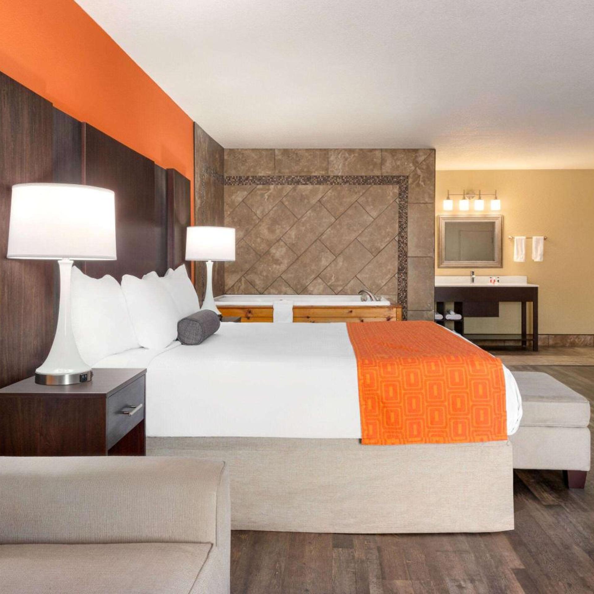 Deluxe, Suite, King Bed
