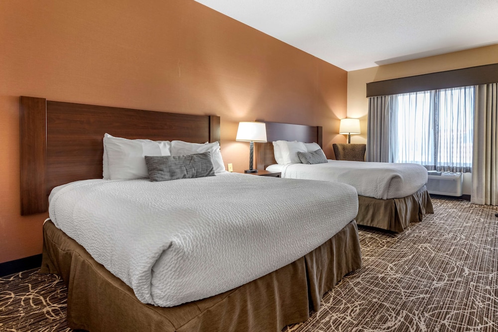 Best Western Plus Chelsea Hotel 15/37