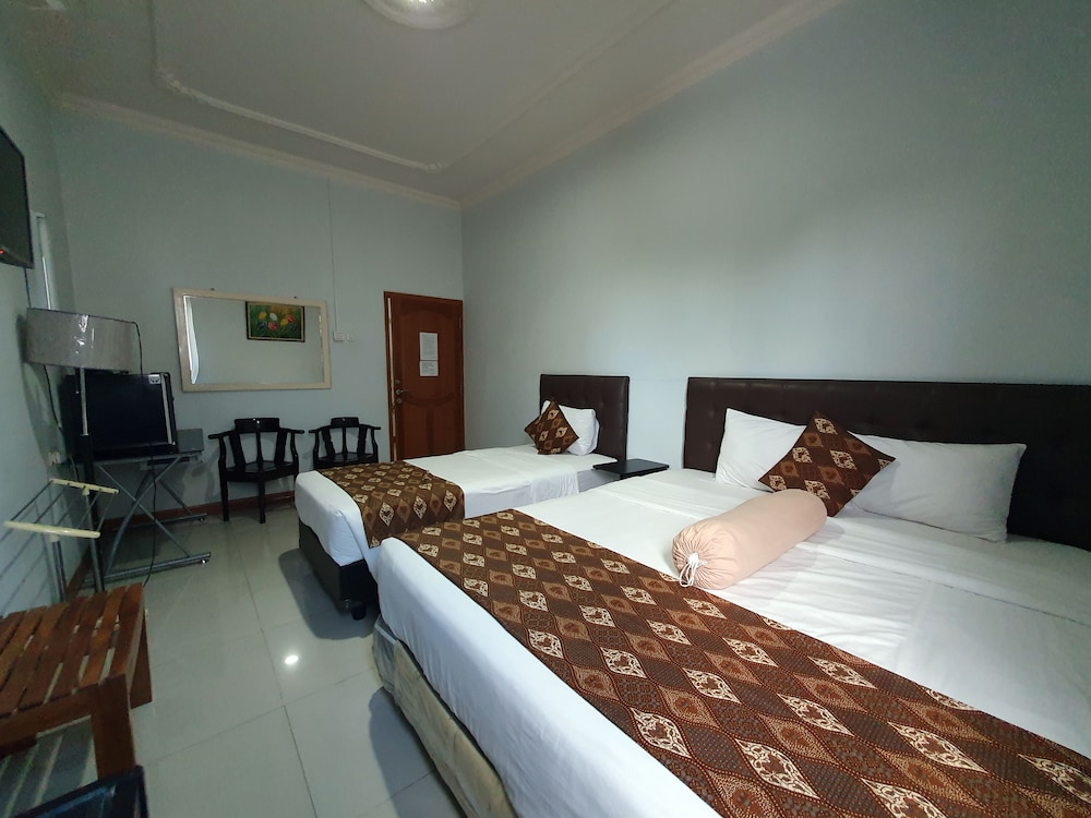 Rene Hotel 15/41