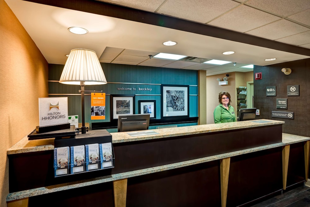 Hampton Inn Fairmont Wv 11/61