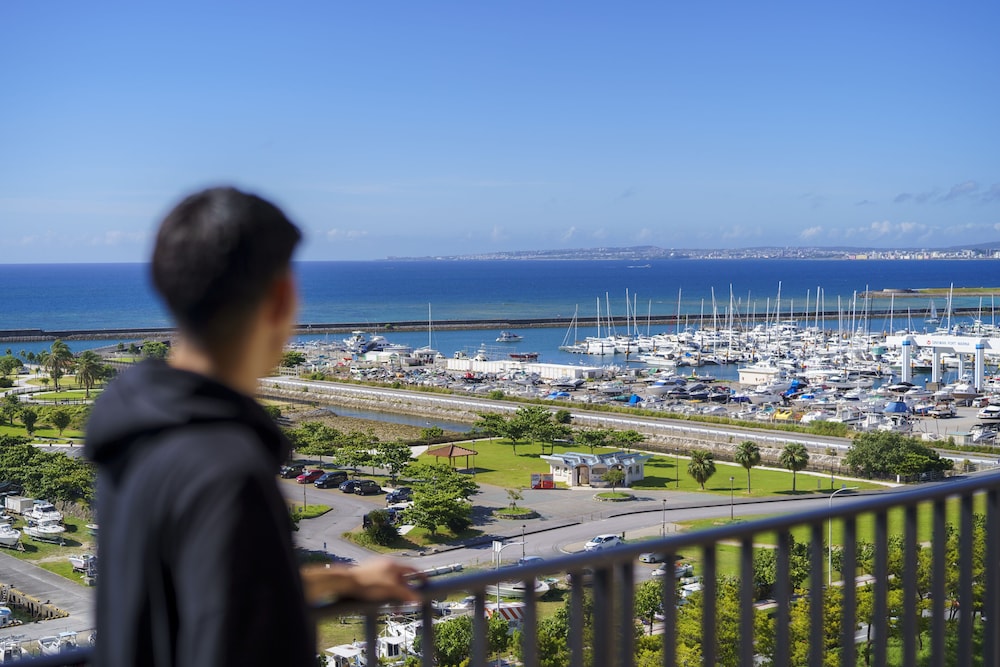 Moon Ocean Ginowan Hotel & Residence 42/50
