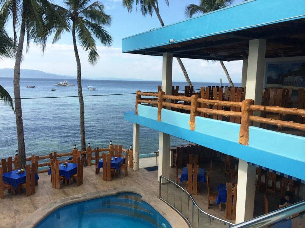 Montani Beach Resort 45/49