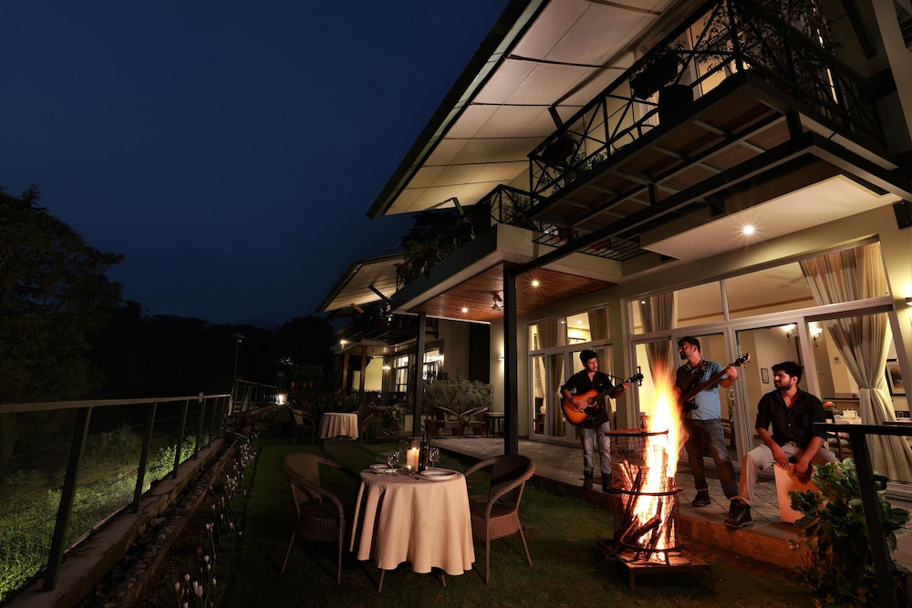 Lamrin Norwood Green Palampur 2/50
