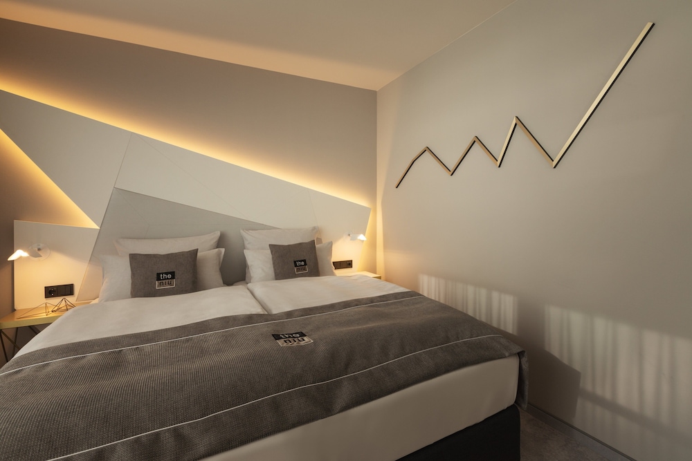Holiday Inn - the niu, Coin Frankfurt Ostend by IHG 11/56