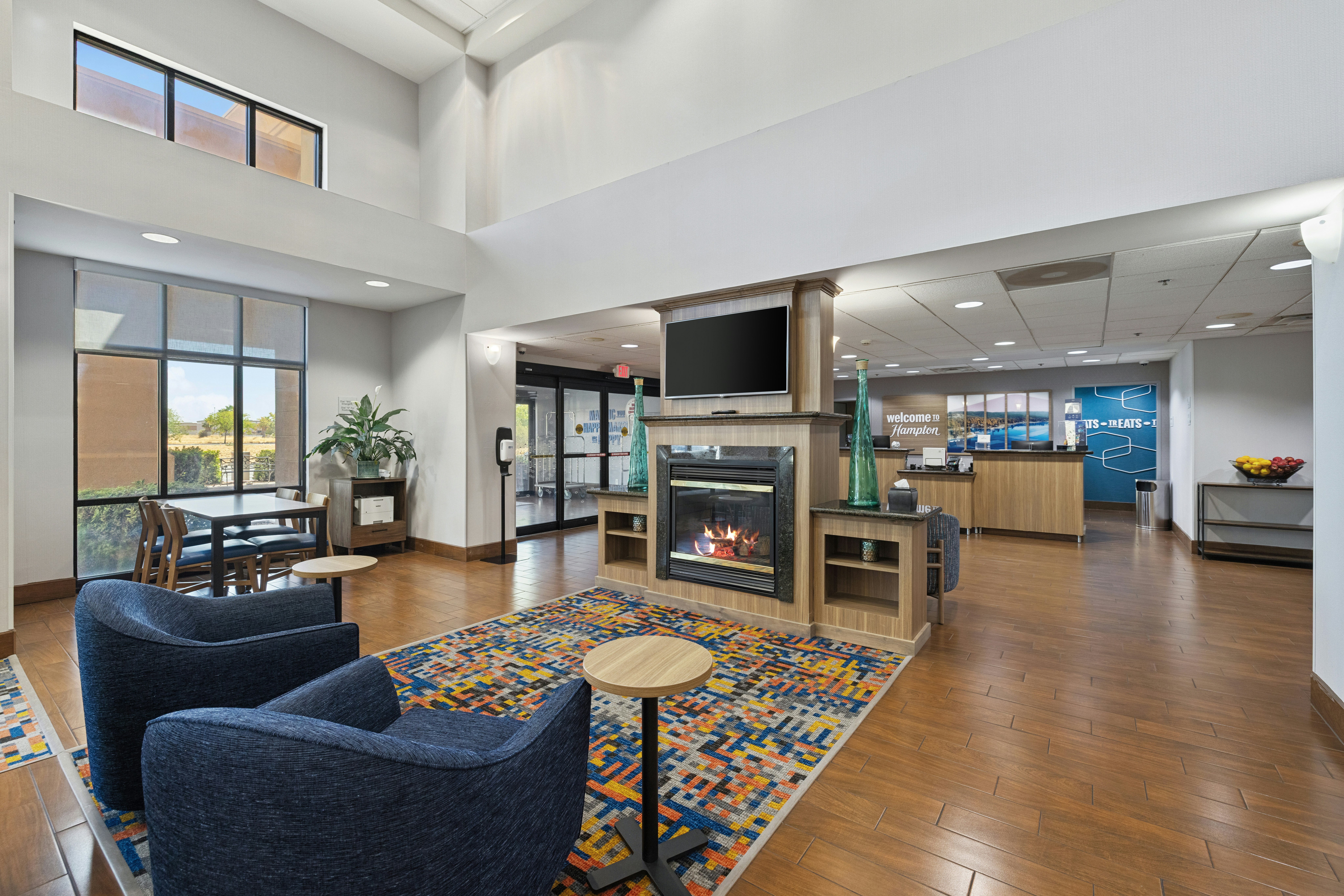 Hampton Inn Suites Madera 36/47