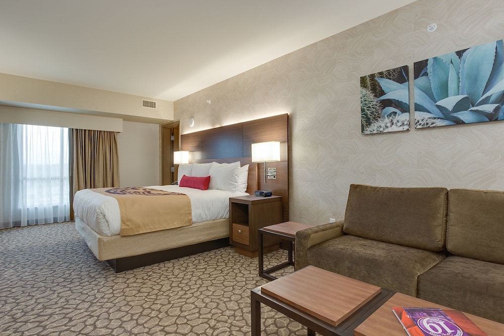 Cliff Castle Casino Hotel 36/63