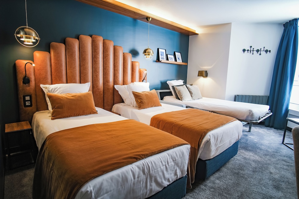 Room, Triple, Village View, Fahrenheit Seven Val Thorens 2/7