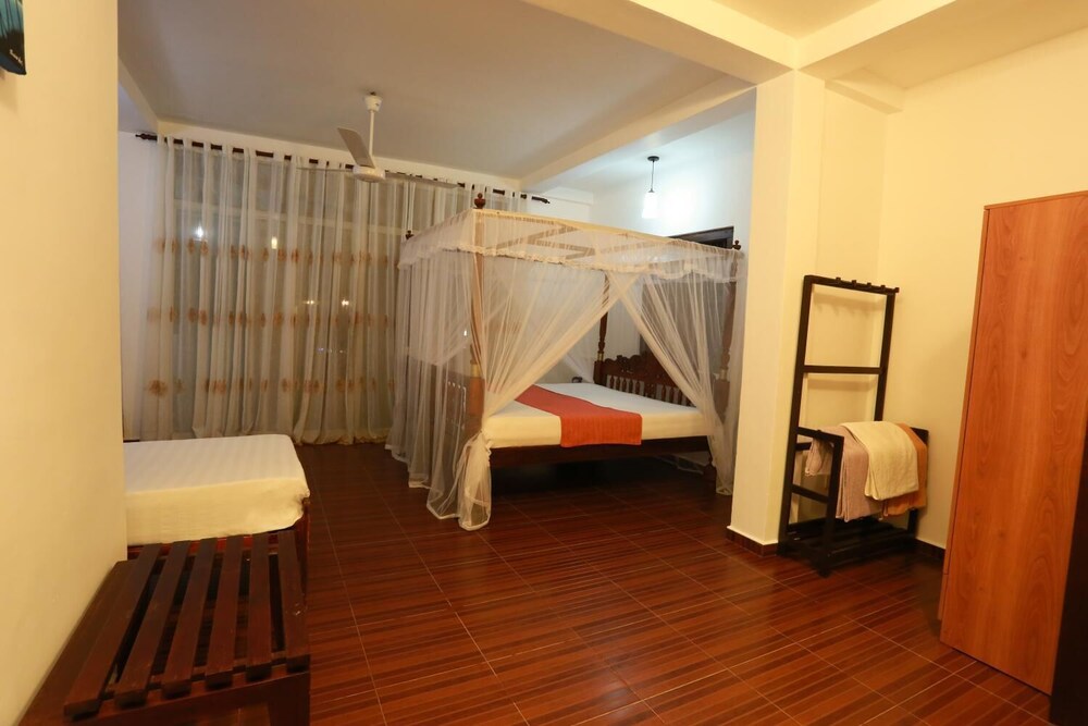 Sonri Villa 9/42
