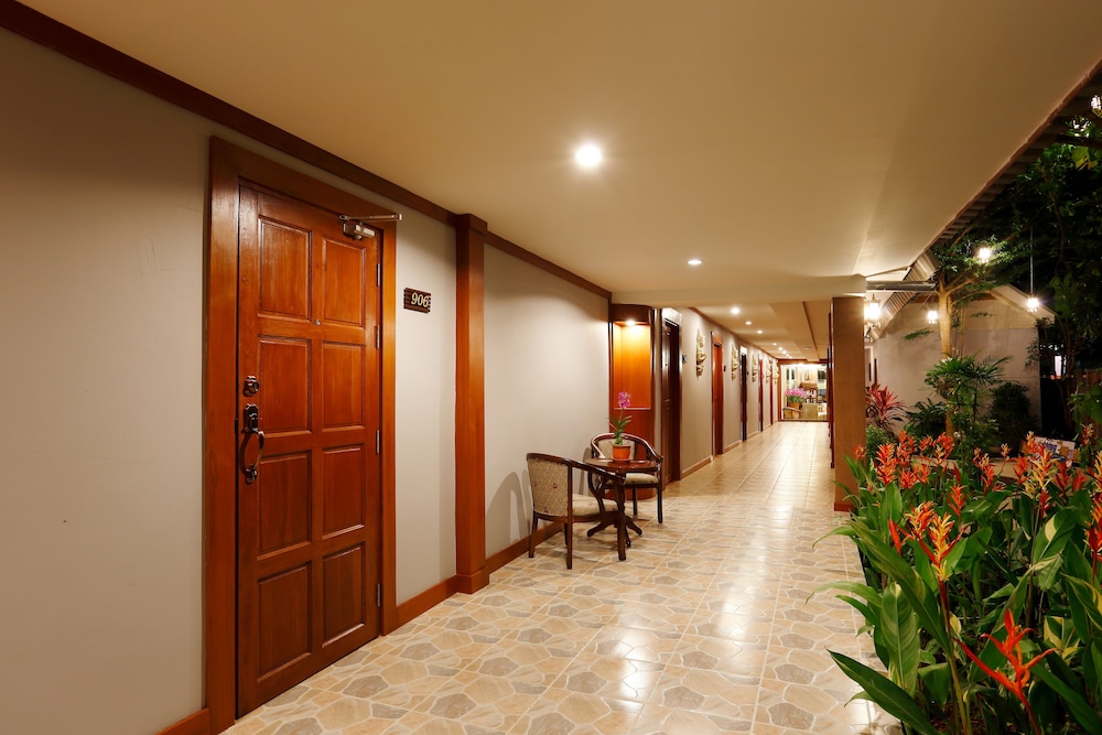 Chabana Resort 30/50