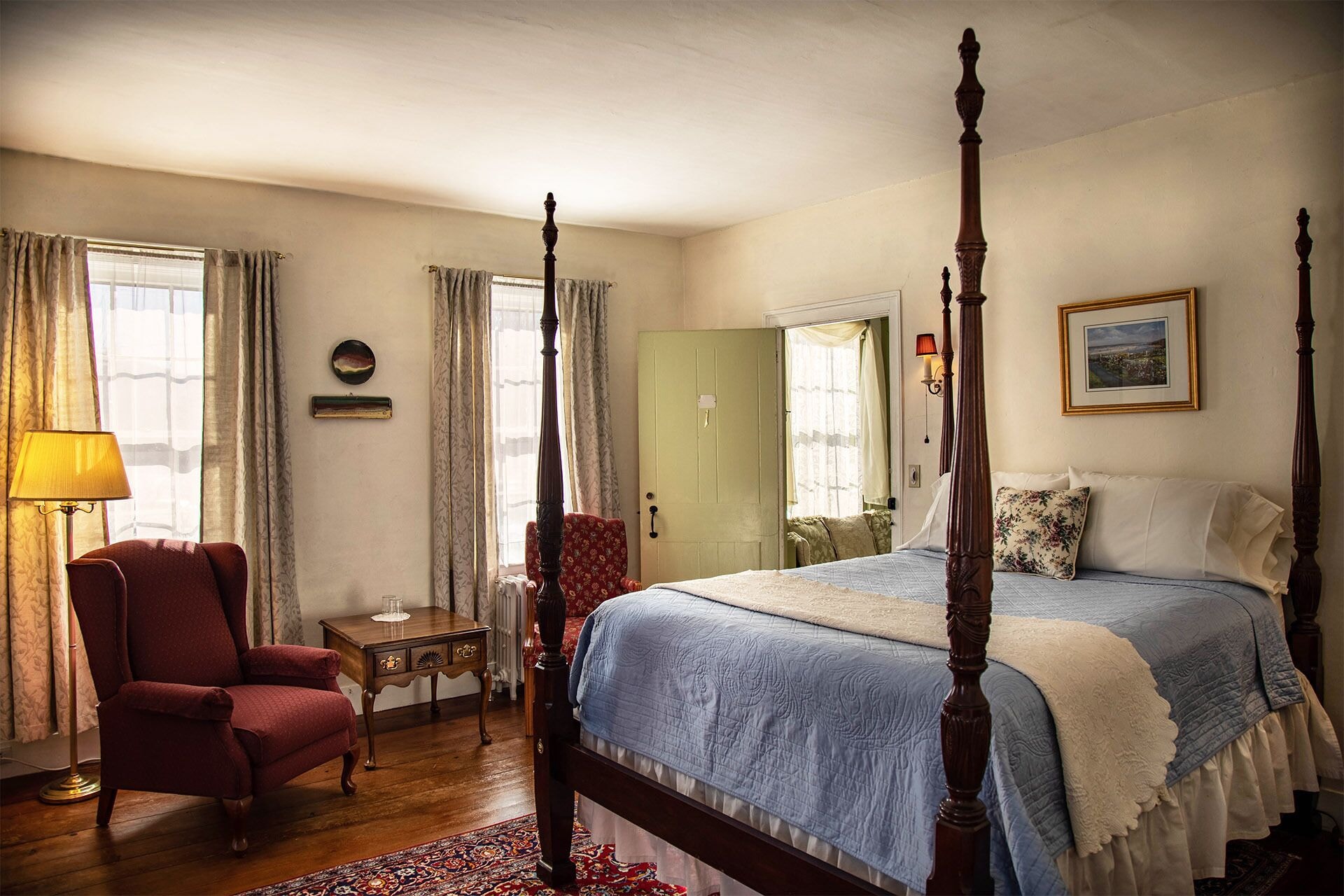 Room, Queen Bed, North Wing