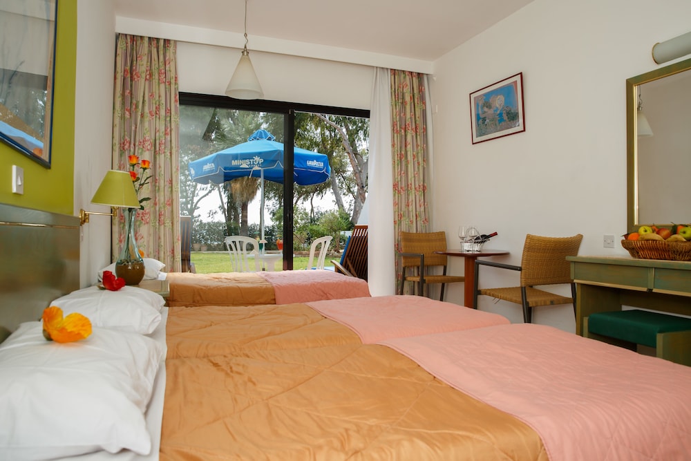 Park Beach Hotel 18/50