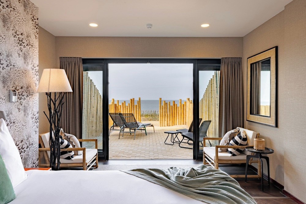Beachhouse Hotel 21/39