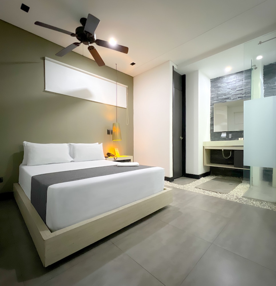 HOTEL 47 MEDELLIN STREET 29/59