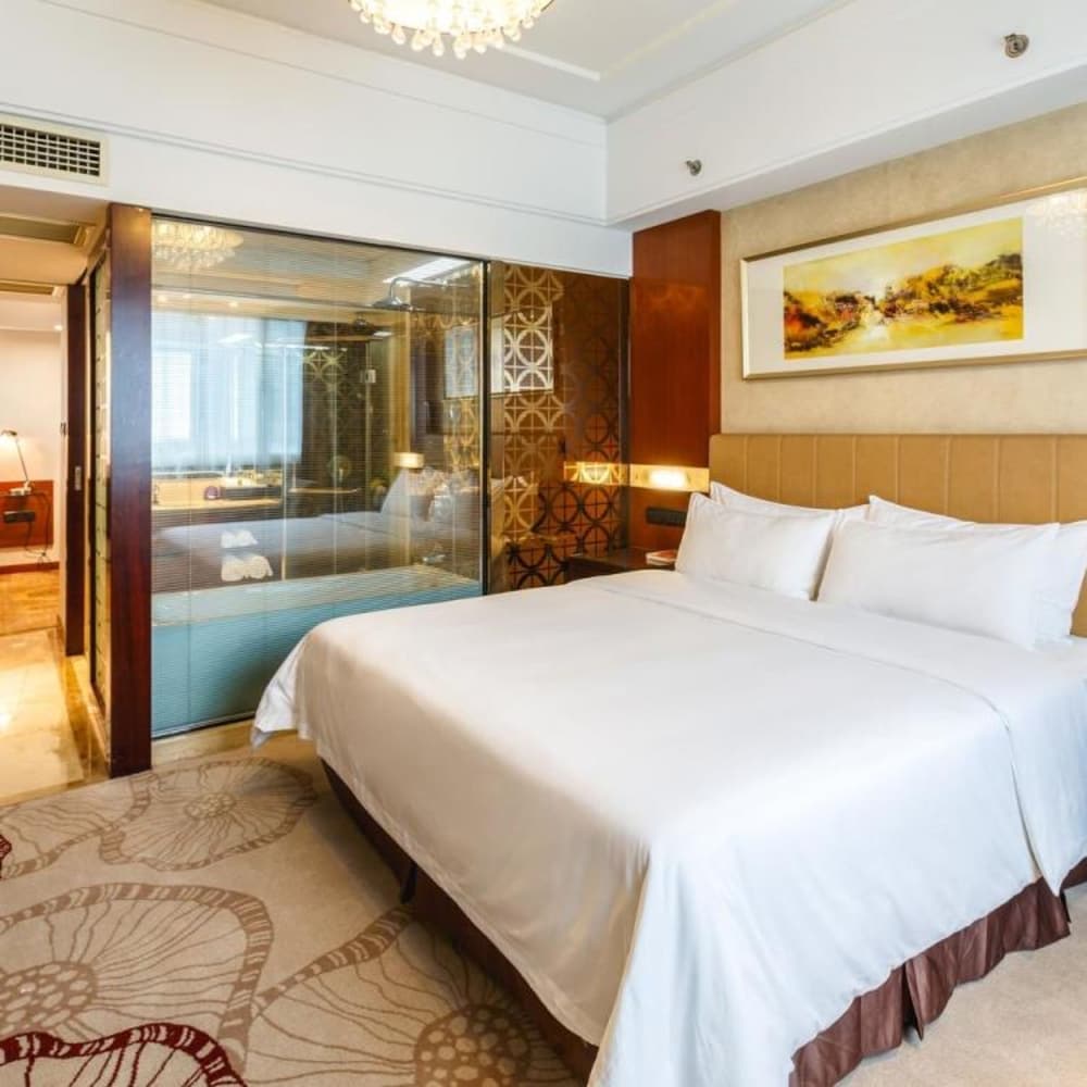 Excemon Sunshine Hotel Ruian 7/28
