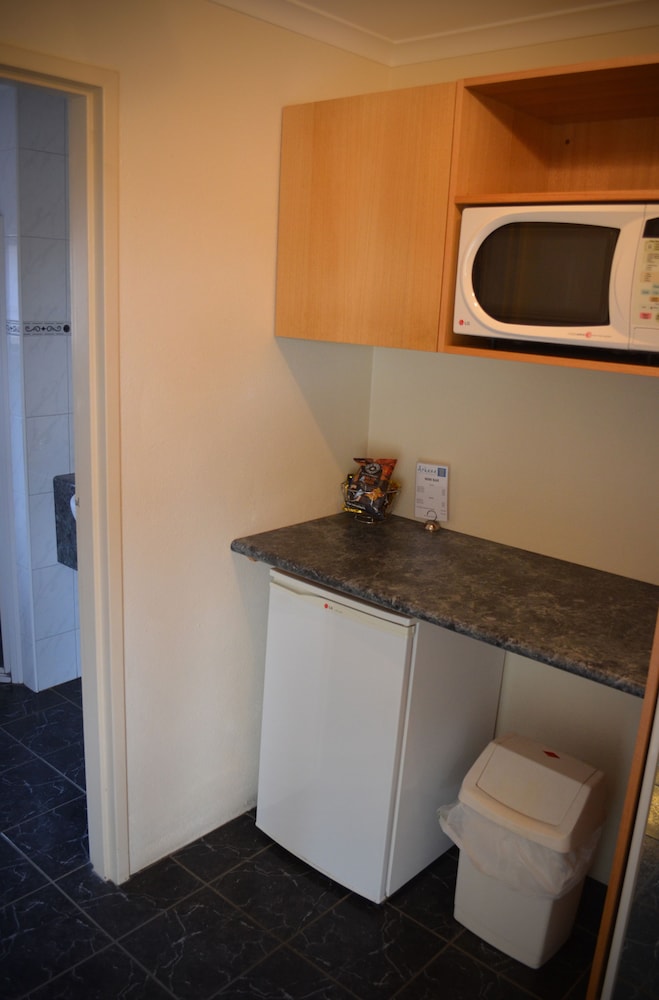 Arkana Motor Inn & Terrace Apartments 22/33