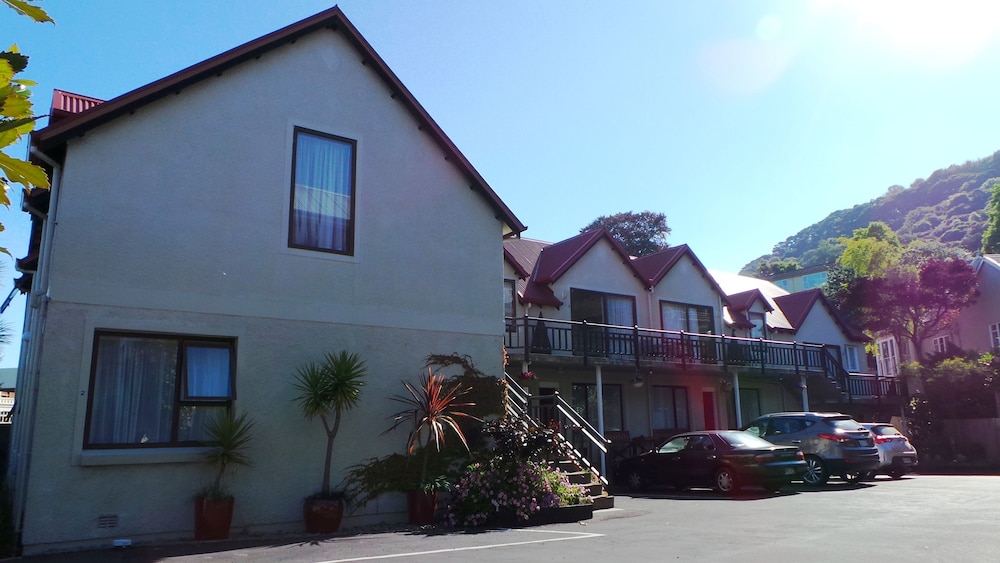 Owens Motel 60/63