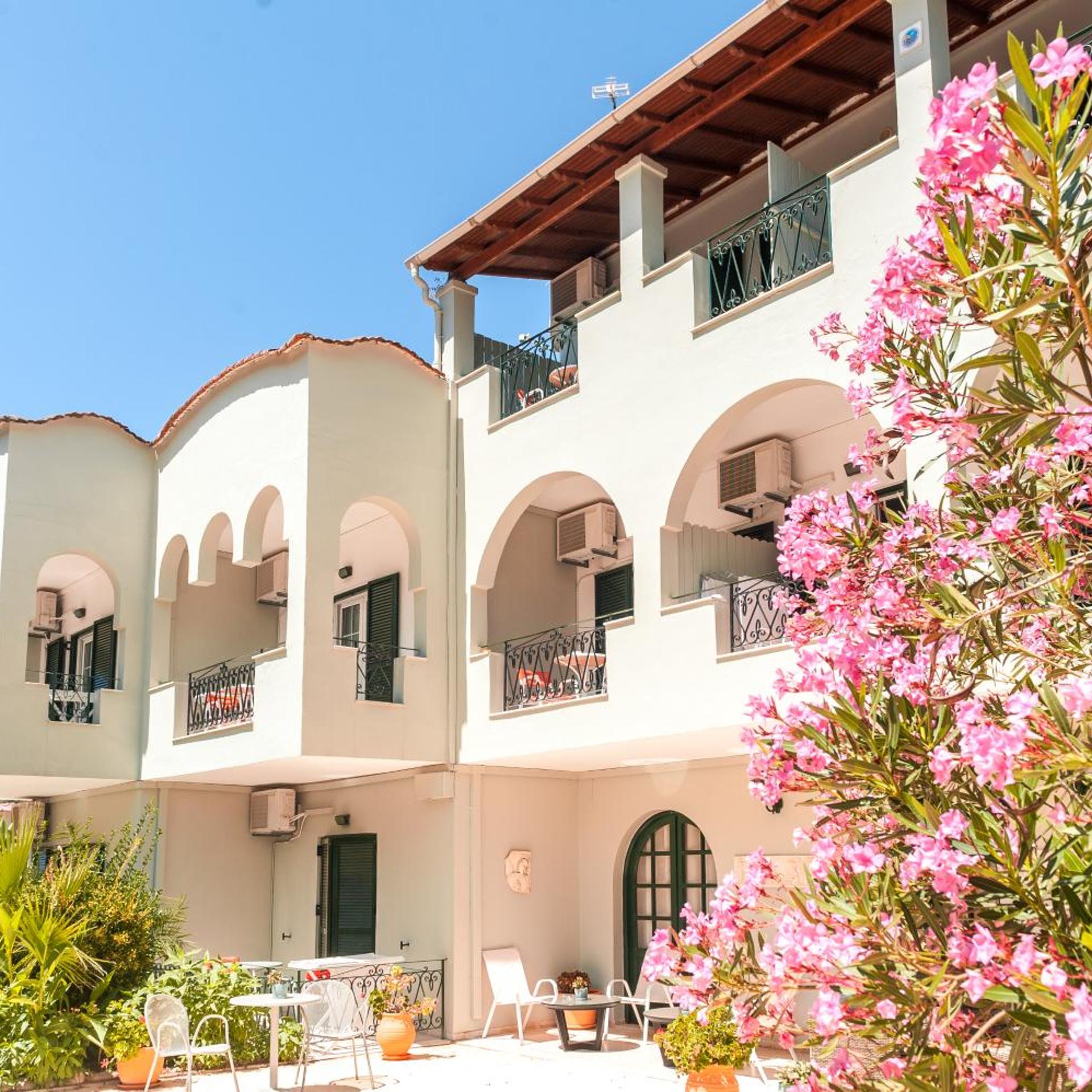 Vassilis Paradise Garden 18/67