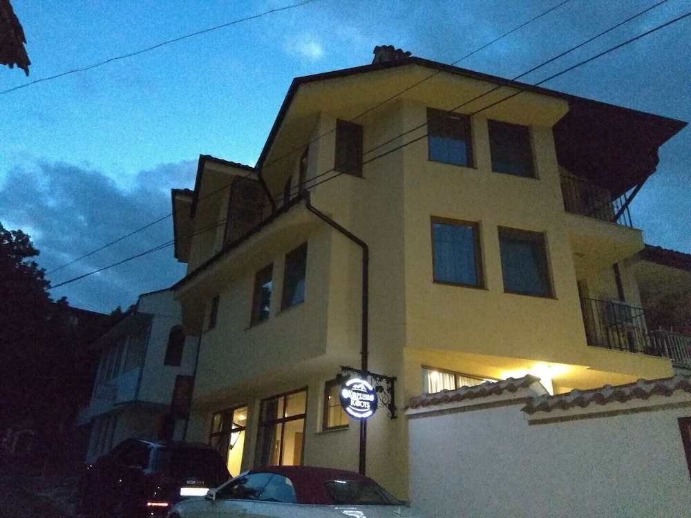 Roots Hotel And Wine Bar 16/70