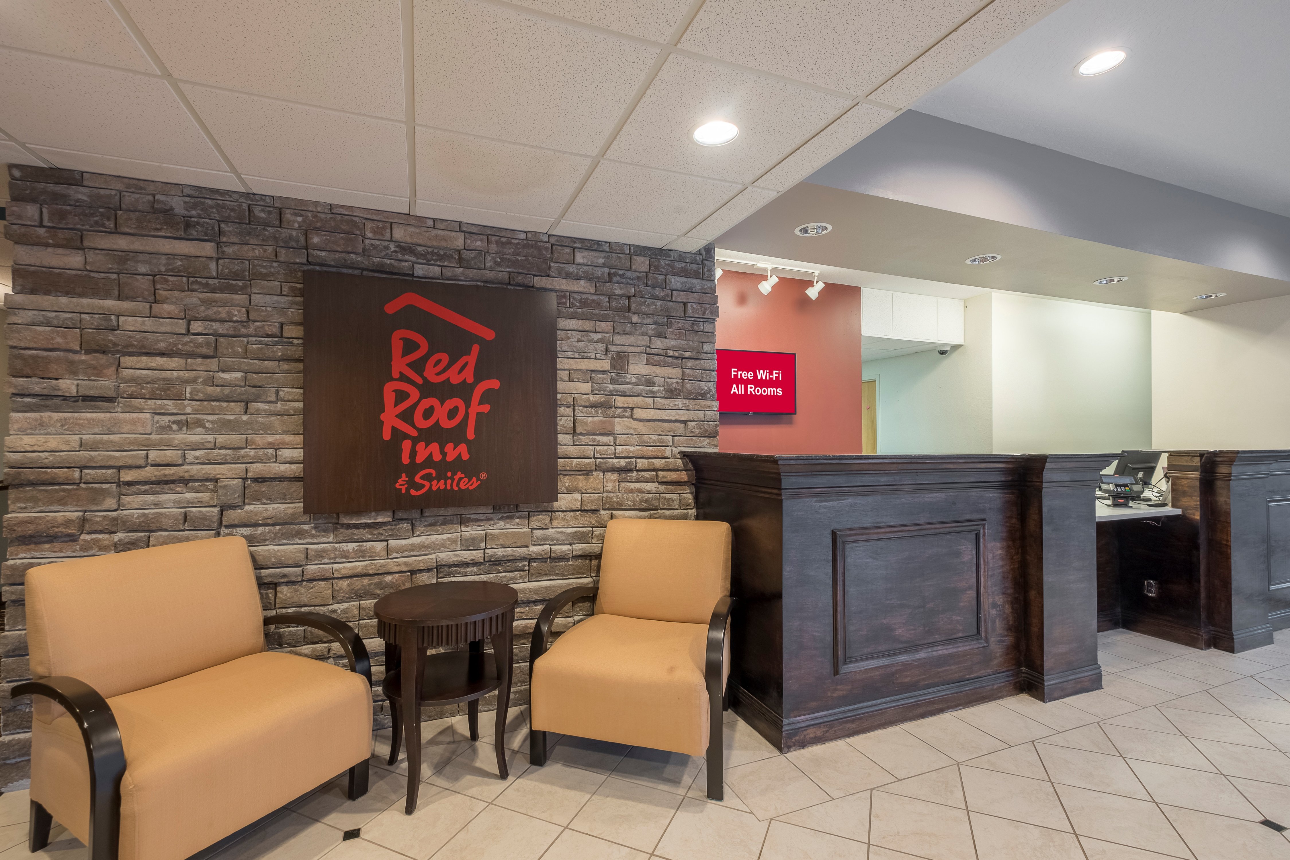 Red Roof Inn & Suites Biloxi 32/39