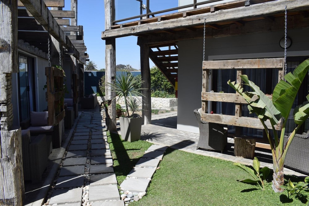 Driftwood Guesthouse 32/39