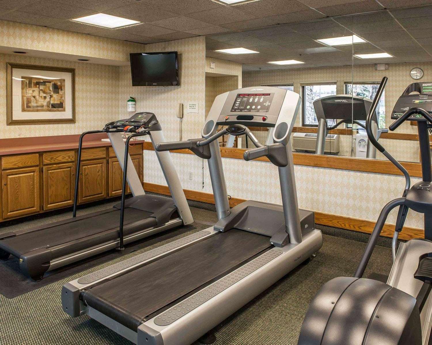 Quality Inn and Suites Goshen IN 18/25