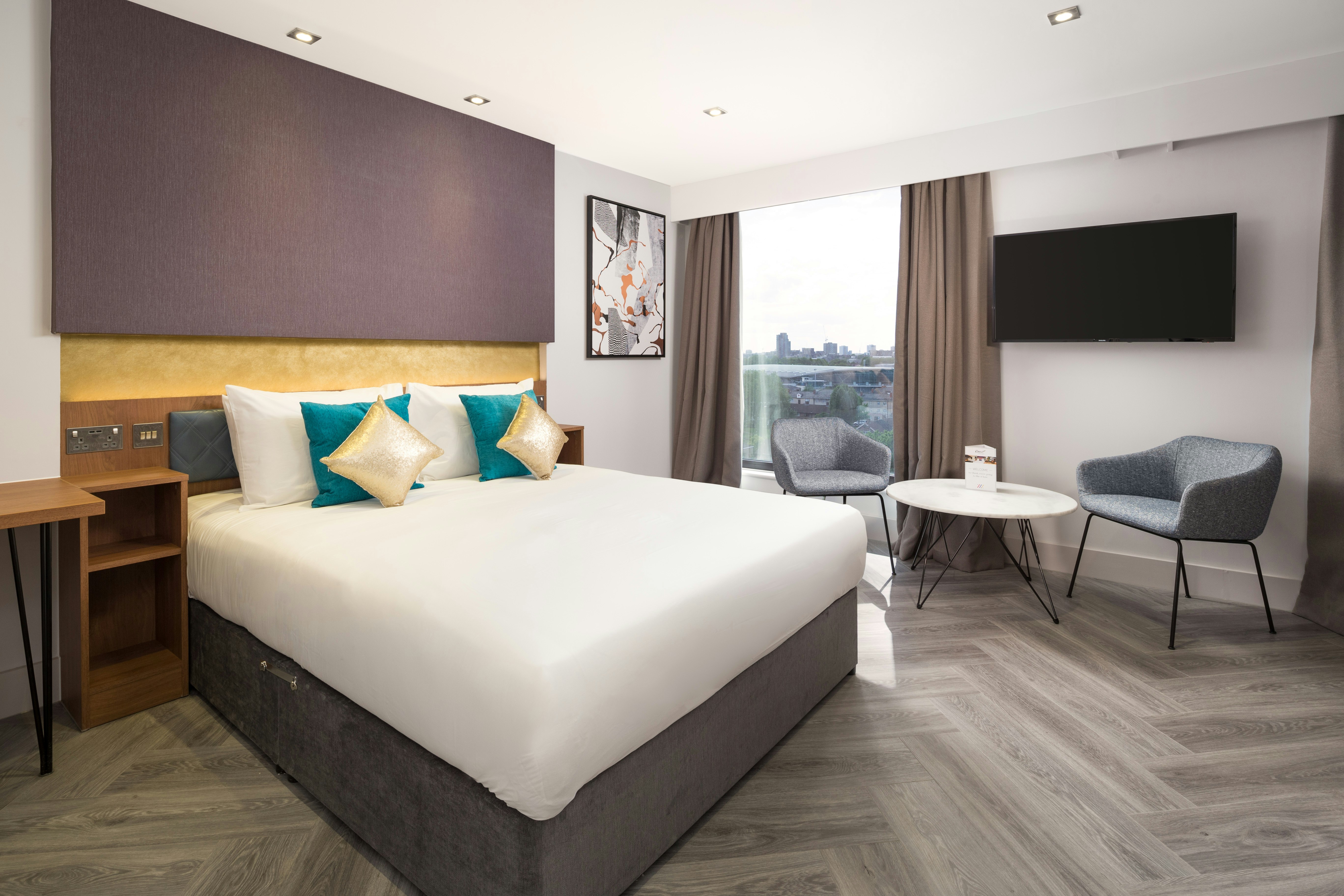 Roomzzz London Stratford 3/18