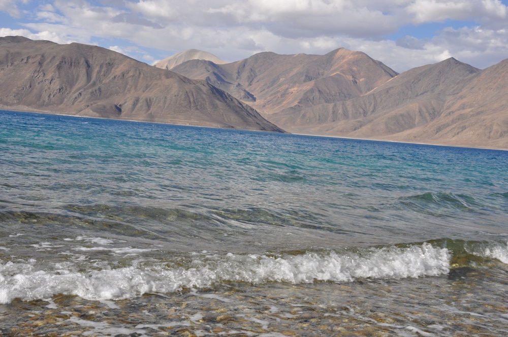Pangong Holiday Cottages 10/20