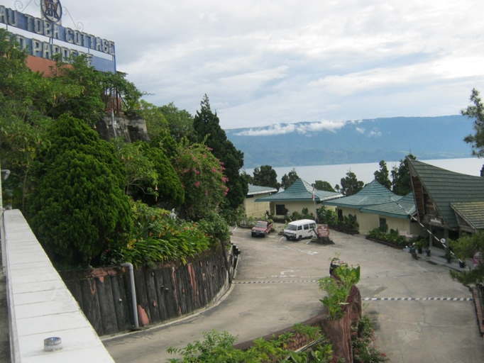 Danau Toba International Cottage Parapat 3/11