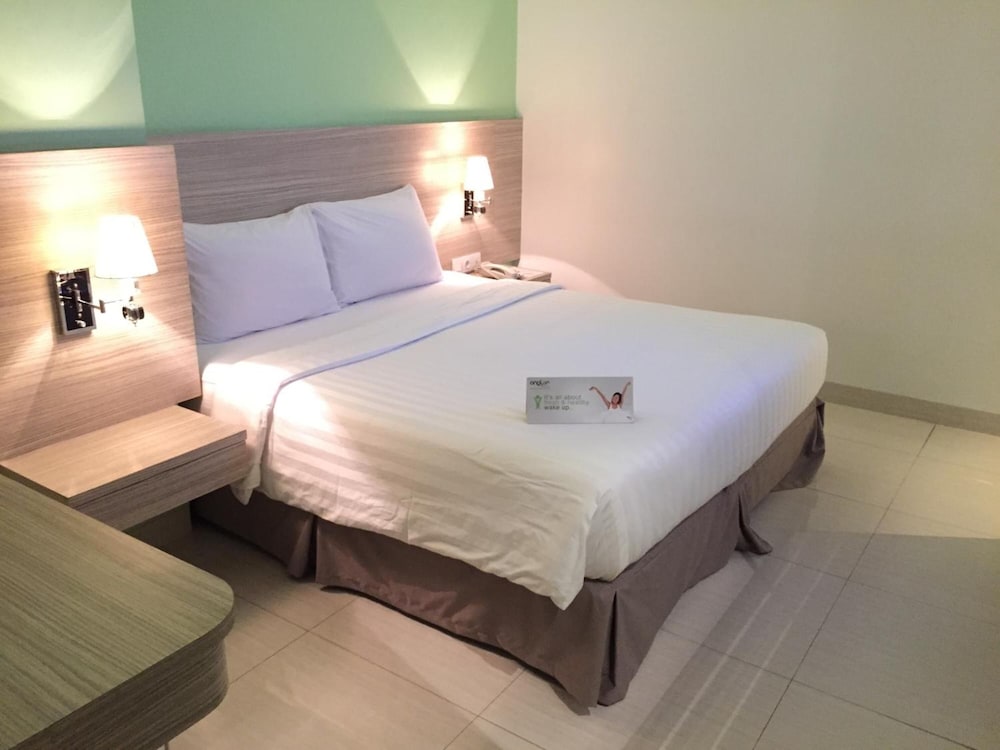 Whiz Prime Kelapa Gading 36/71