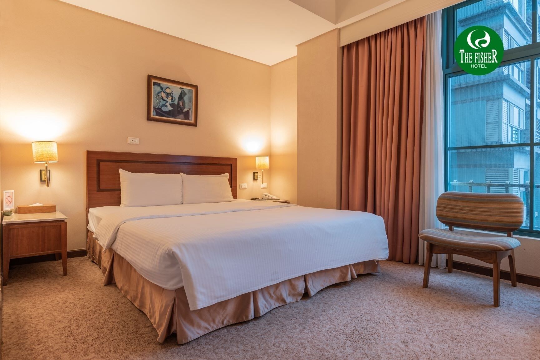 DELUXE, DOUBLE BED