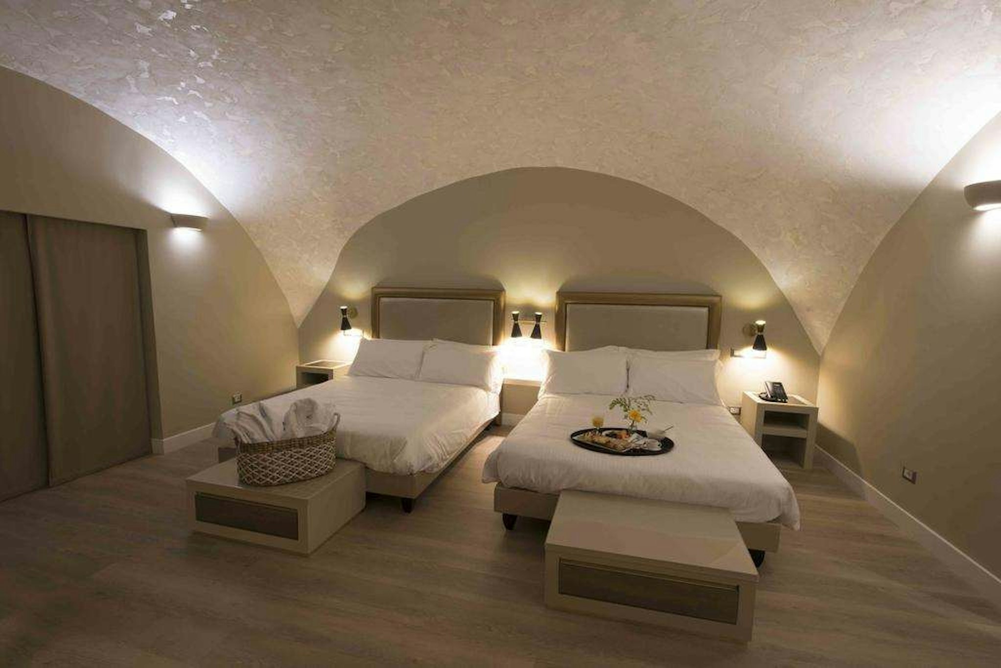 Caruso Place Boutique Wellness Suites 27/70