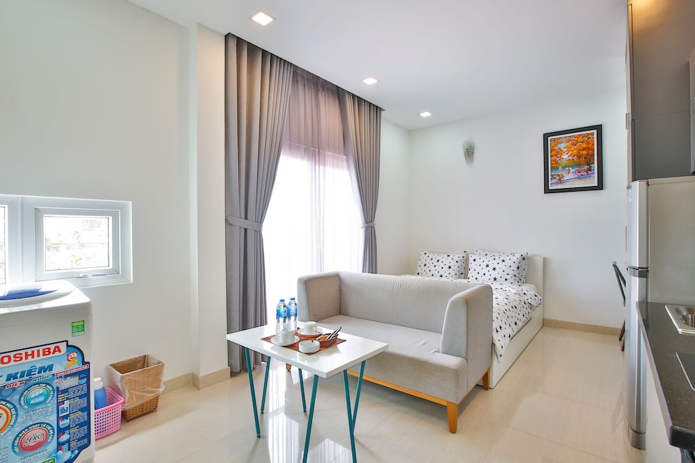 Sunflower Boutique Studio Apartment 31/44