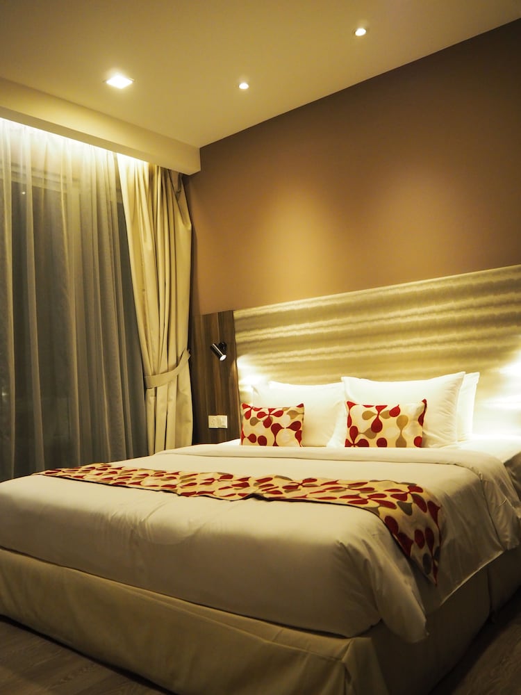 Ramada Suites by Wyndham Kuala Lumpur City Centre 16/64