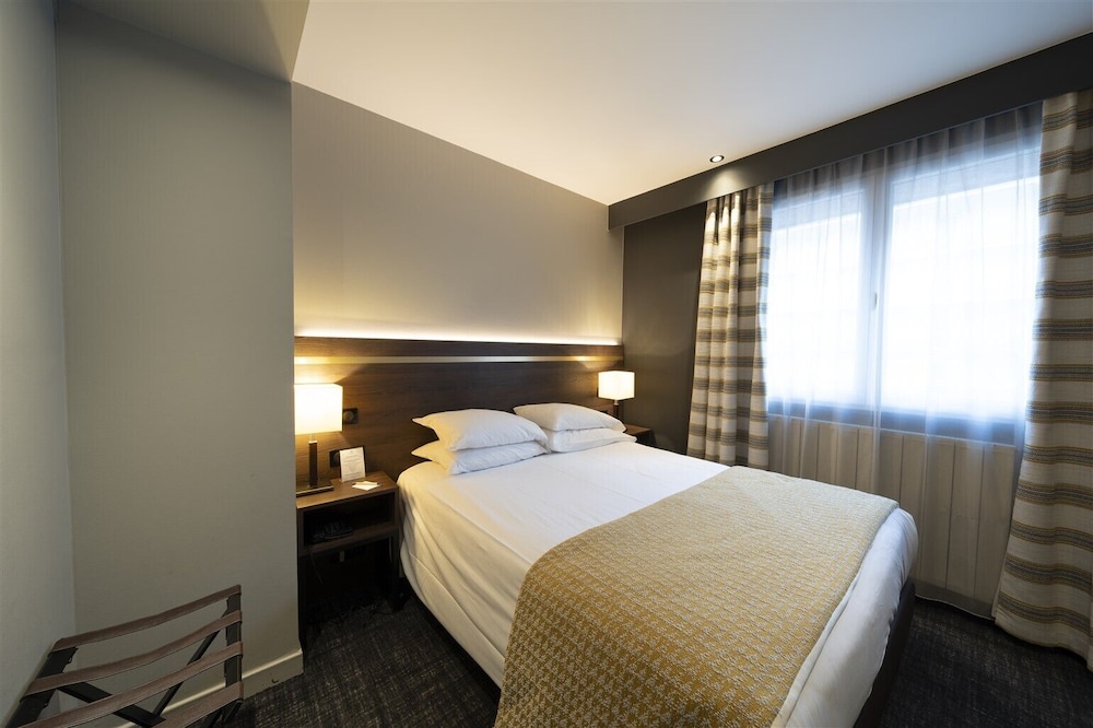 Hotel Bristol 22/50