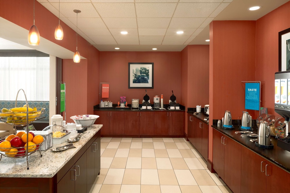 Hampton Inn Knoxville East 47/55