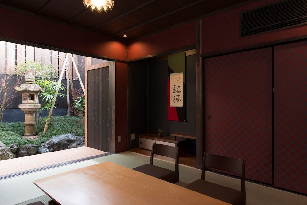 Oku Kamishichiken 16/50