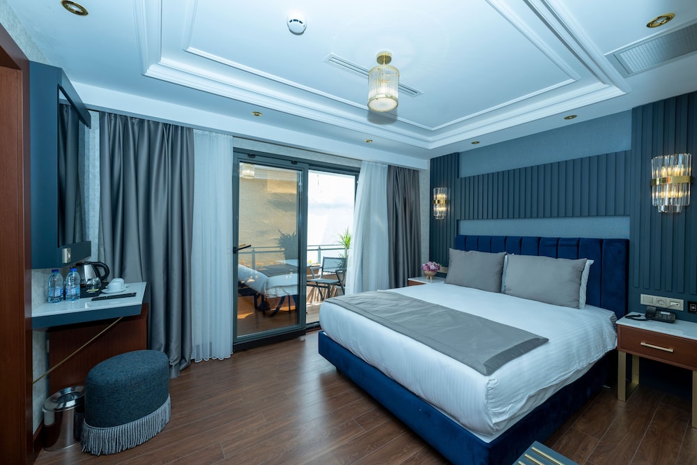 Freya Hotel 24/68
