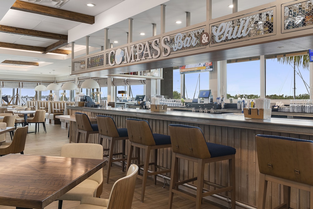 Compass Hotel Anna Maria Sound by Margaritaville 34/40