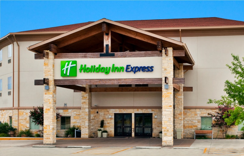 Holiday Inn Express Salado-Belton 2/45