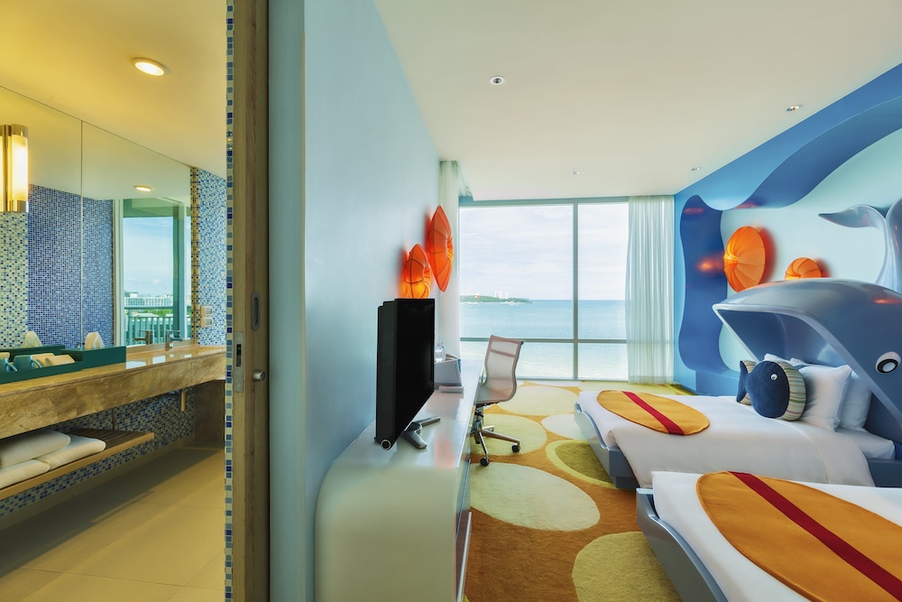 Holiday Inn Pattaya Hotel 33/83